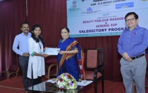 Hemavathi V Heggade distributed certificates to the participants