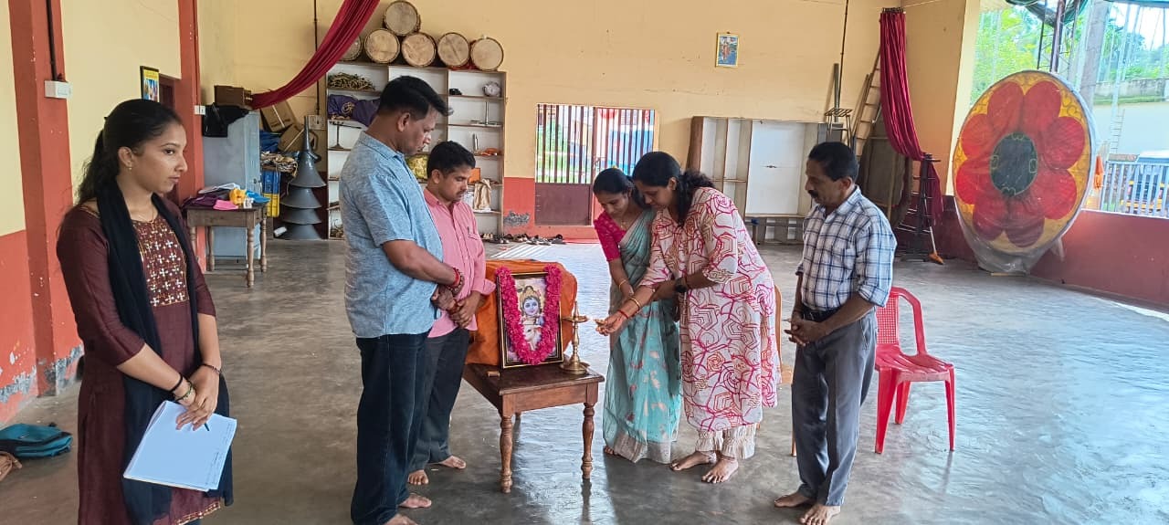 ವಿಟ್ಲ ಶ್ರೀ ಪಂಚಲಿಂಗೇಶ್ವರ ಸದನಡ್ ಬಾಲಗೋಕುಲ ಕ್ಲಾಸ್ ಸುರು