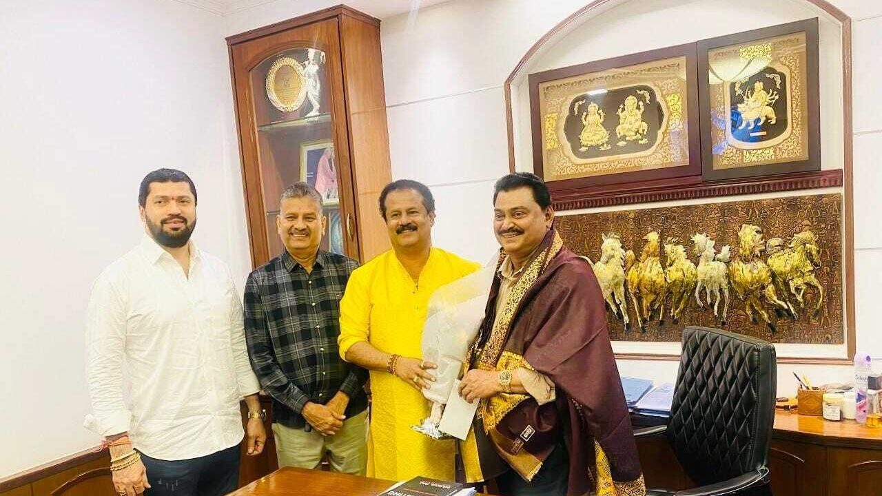 ಜಾಗತಿಕ ಬಂಟರ ಸಂಘಗಳ ಒಕ್ಕೂಟಗ್ ರೂ.2 ಕೋಟಿ ದೇಣಿಗೆ ಕೊರ್ನ ಉದ್ಯಮಿ ತೋನ್ಸೆ ಆನಂದ್ ಎಂ. ಶೆಟ್ಟಿ