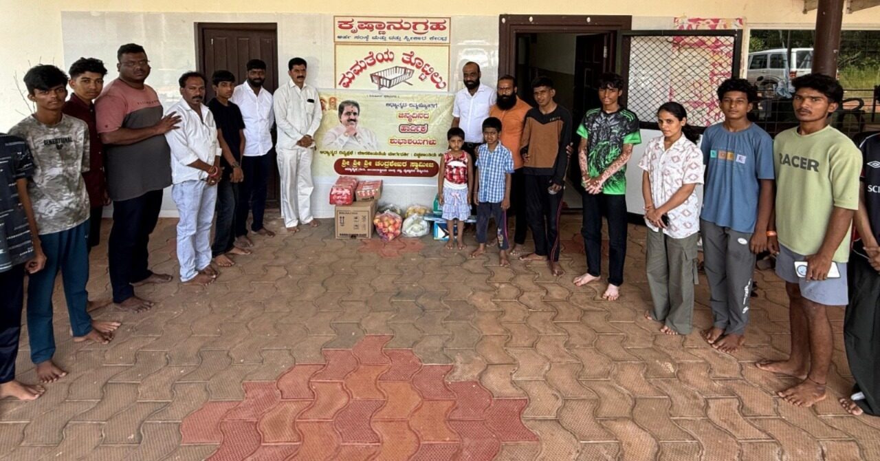 ಉಡುಪಿ ಪುತ್ತೂರು ಆಶ್ರಮಡ್ ಶ್ರೀ ಚಂದ್ರಶೇಖರ ಸ್ವಾಮೀಜಿನ ಪುಟ್ಡುಪರ್ಬದ ಆಚರಣೆ